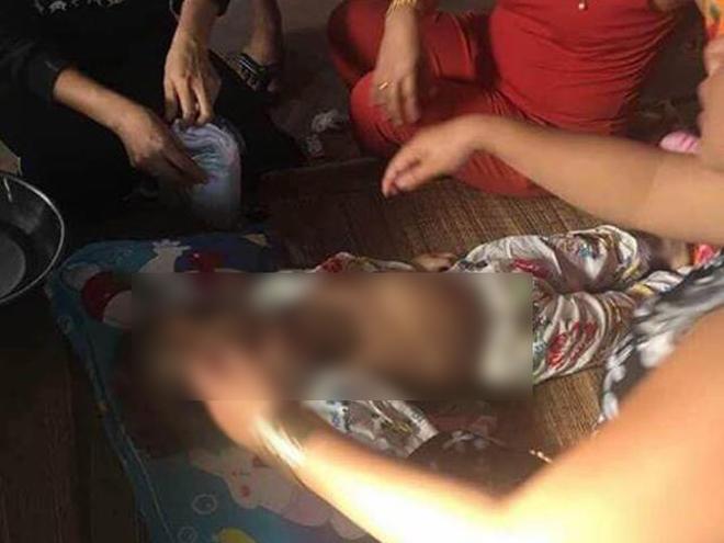 me be gai tu vong khi bo gui o nha ban: “toc con bi but, bung nhieu vet tan thuoc…” - 2