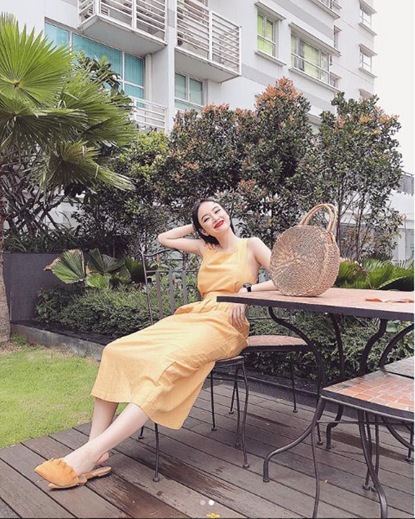 angela phuong trinh noi bat duoi nang he cung chiec tui ngo nghinh - 5