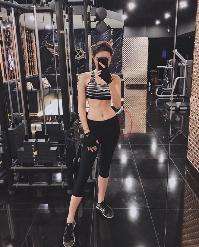 tham hoa anh "bop vong" goi ten bo doi hoa hau pham huong - huong giang - 13