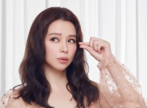 tù nhuọc tuyen lam gi de trẻ trung nhu thiéu nũ ỏ tuỏi u50? - 3