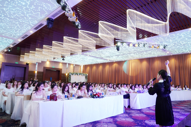 doanh nhan di bang dien do hieu minh hoa cho bai giang huan luyen hanayuki - 6