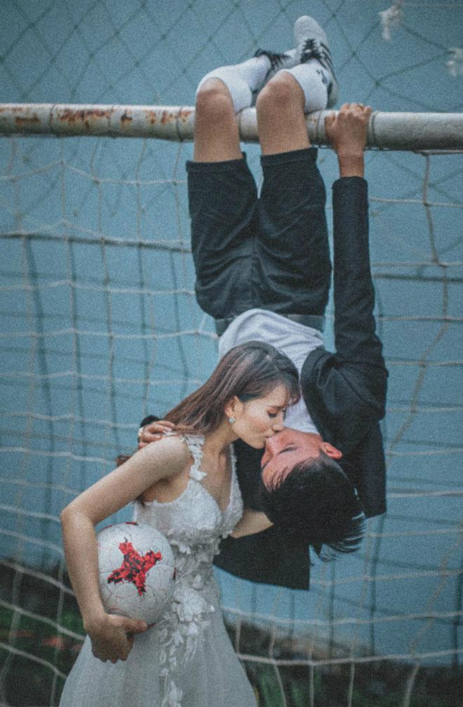 anh cuoi co dau di giay the thao tren san bong mua world cup gay 'sot mang' - 10