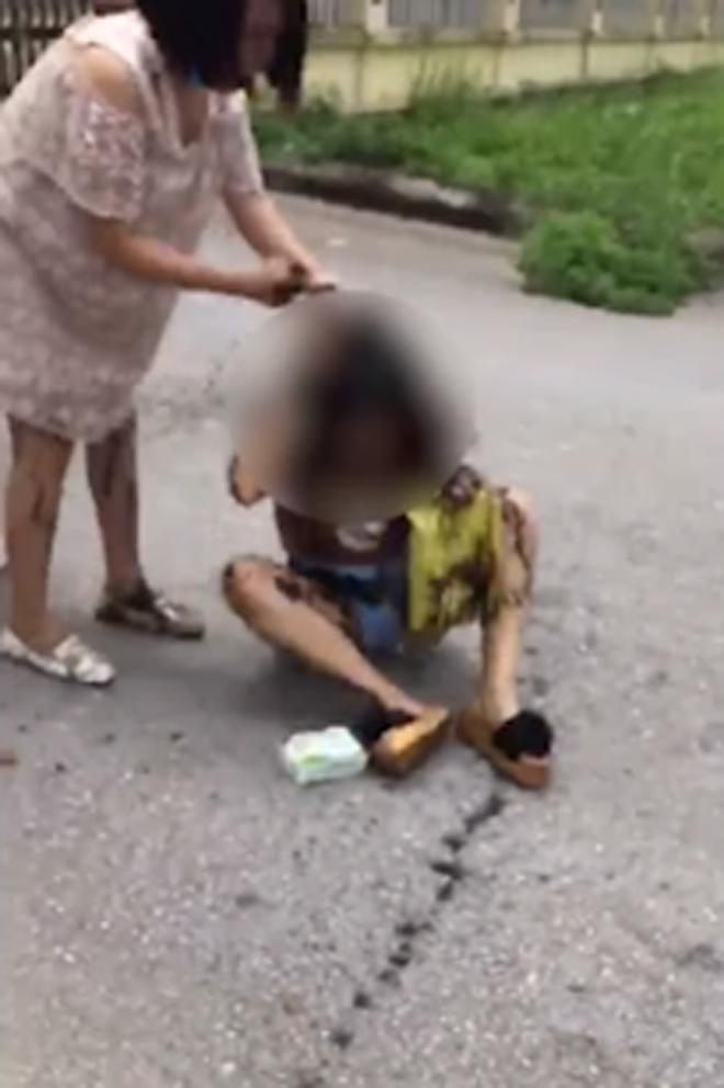 vo bau vuot mat mang mam tom den dan mat nhan tinh chong: “may phai biet le do nghe chua?" - 1