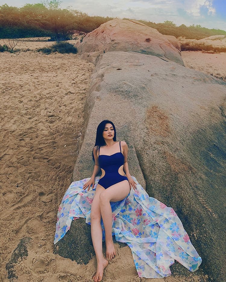 "duong dua" sexy he nay, sao viet vinh danh nhung mau bikini vo cung dot mat - 14