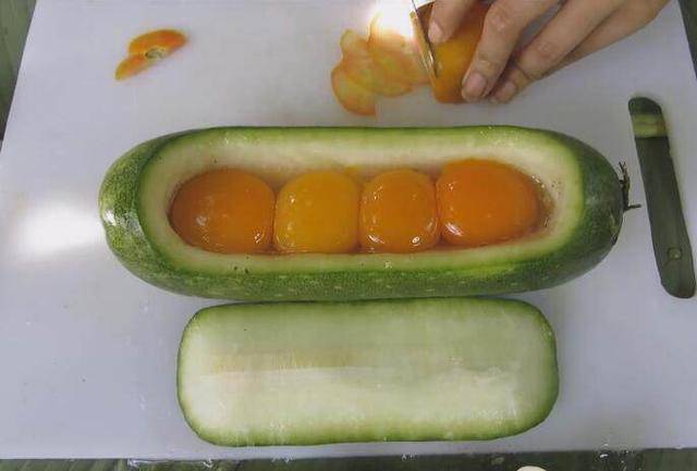 con dau nau bua com chi doc hai trai bi, me chong che luoi nhung khi an thi tam tac - 2