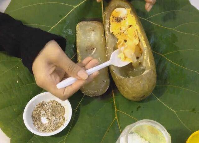 con dau nau bua com chi doc hai trai bi, me chong che luoi nhung khi an thi tam tac - 3