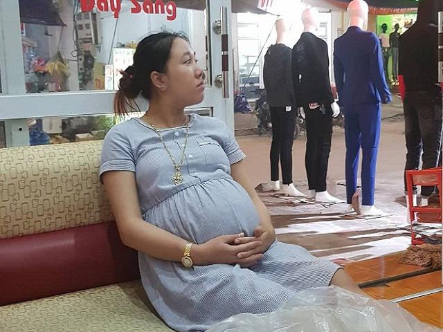 Đợi mãi đến ngày siêu âm, mẹ Thái Nguyên thót tim khi thấy máu ra ồ ạt từ vùng kín