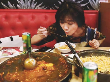 Hari Won ăn thủng nồi trôi rế món lẩu đặc biệt của Hàn Quốc: Chuyện đau lòng ít biết