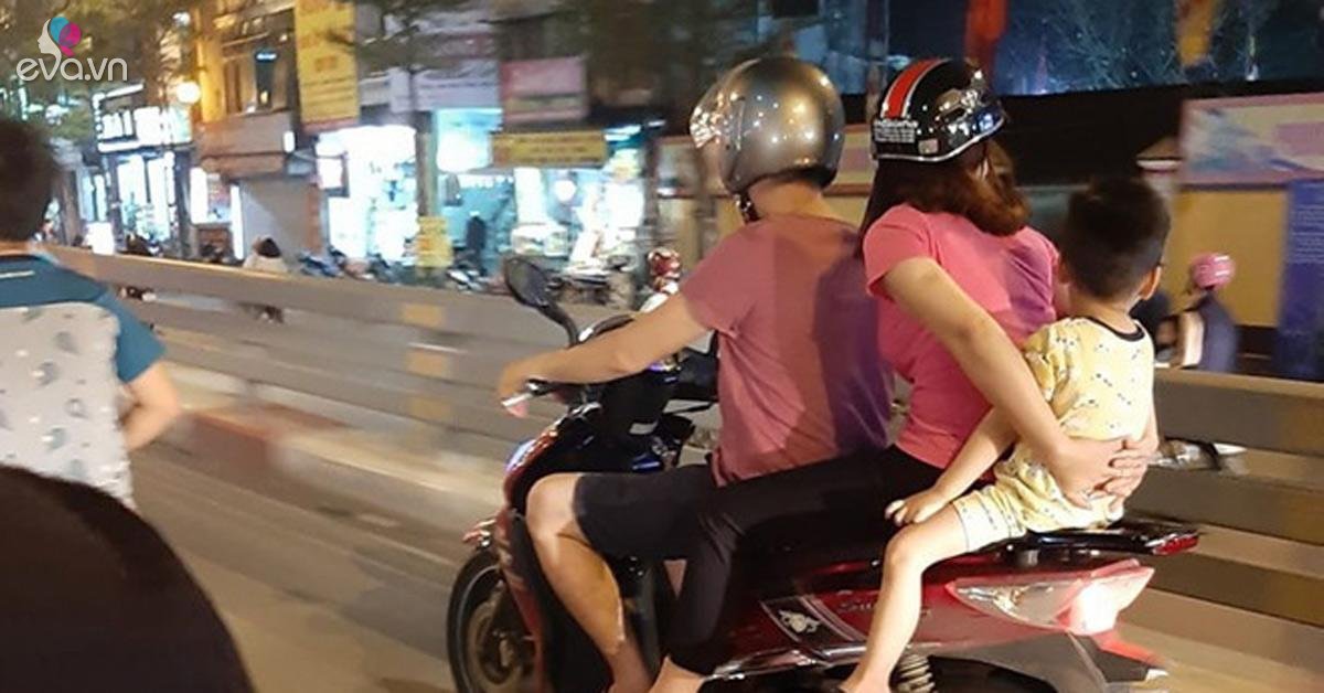 Gia đình đi xe máy trên phố Hà Nội - bức ảnh nhận nhiều dấu hỏi nhất ...