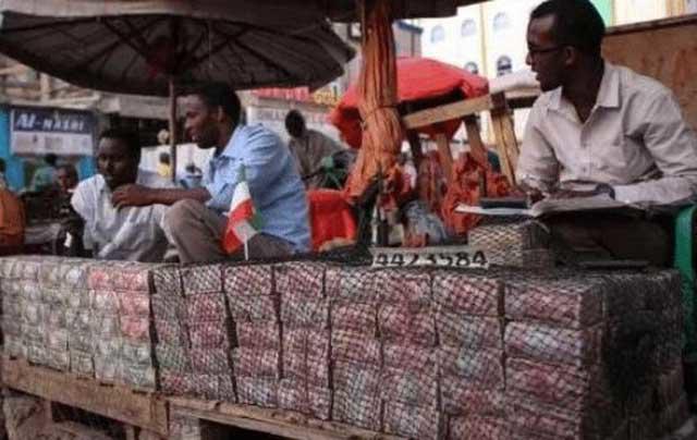 Ở nơi người dân đi chợ phải chở theo cả xe tải tiền để mua đồ - Eva.vn 18 Ở nơi người dân đi chợ phải chở theo cả xe tải tiền để mua đồ - 4