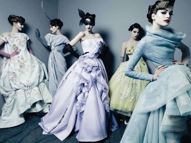 Haute Couture - giấc mơ thời trang hay cuộc đua tiền bạc của giới quý tộc phù phiếm