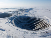 Tận mục quy trình khai thác kim cương ở Bắc Cực