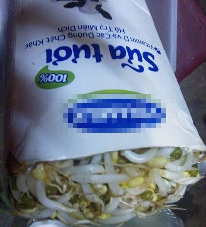 vo bich sua, chai nuoc,... lam gia do an trong mua dich, de lay nhat lam bang khan vai - 6