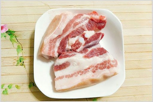 cach lam thit kho mam ruoc sa ot don gian, dam da, chuan vi hue - 3