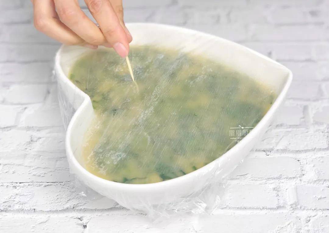 trung hap tinh yeu ham nong nhung ngay ca xa hoi 'gian cach' - 5