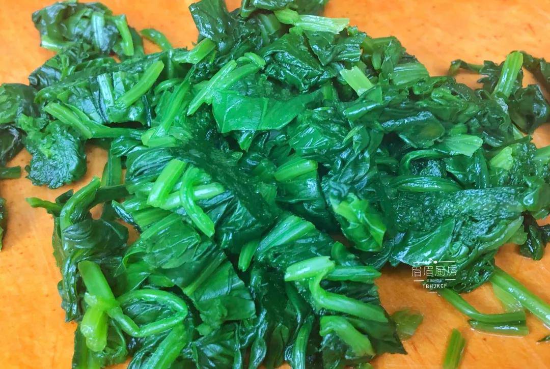 trung hap tinh yeu ham nong nhung ngay ca xa hoi 'gian cach' - 3