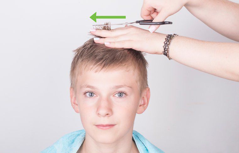 Cách cắt tóc tại nhà cho bé trai bằng kéo và tông đơ, vài phút là đẹp như soái ca - 7
