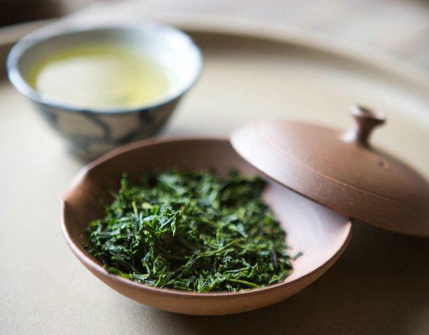 chuyen gia canh bao thuong xuyen uong tra dac de hong than, hai da day khong kem ruou, bia - 5