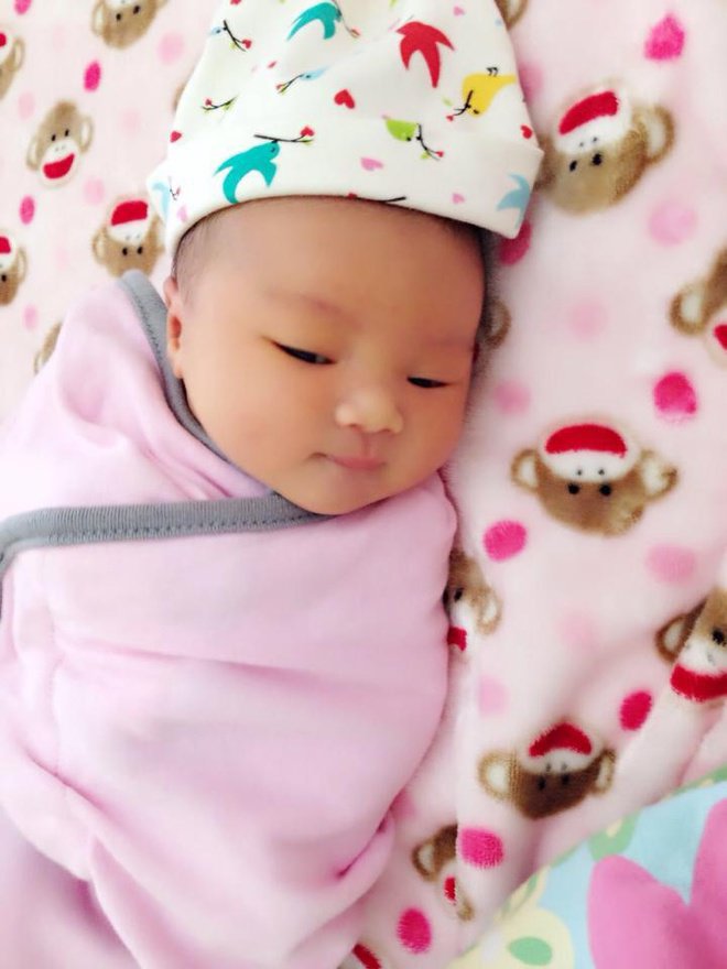 my nhan nhom mat ngoc bi don hen ho cuong do-la, bau o my tu cam dau do sieu am - 6