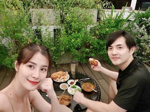 Đông Nhi vừa xác nhận bầu 3 tháng, nay trong clip bụng đã vượt mặt như sắp đẻ - 1