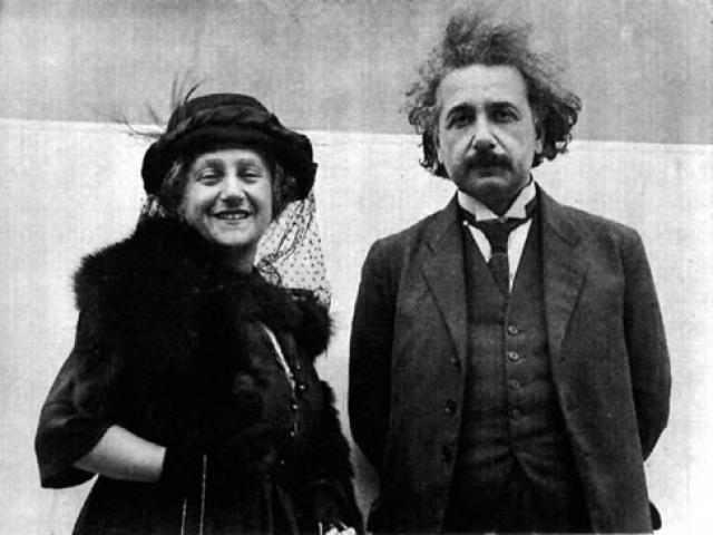Bi kịch làm vợ thiên tài Albert Einstein: Từ ngưỡng mộ tới những điều khoản hôn nhân như người ở