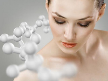 Collagen có tác dụng gì trong việc giảm tình trạng da khô, nứt nẻ và mất đàn hồi của phụ nữ?
