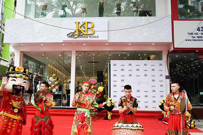 KB Fashion khuấy động con phố Thái Hà với không gian mua sắm đẳng cấp - 1