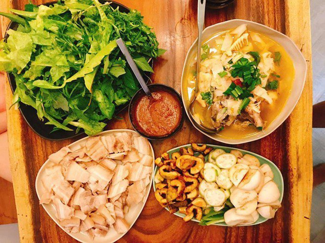 Sao vào bếp: Lê Thúy ốm vừa xuất viện, chồng diễn viên cưng chiều liền vào bếp nấu bồi bổ - 17