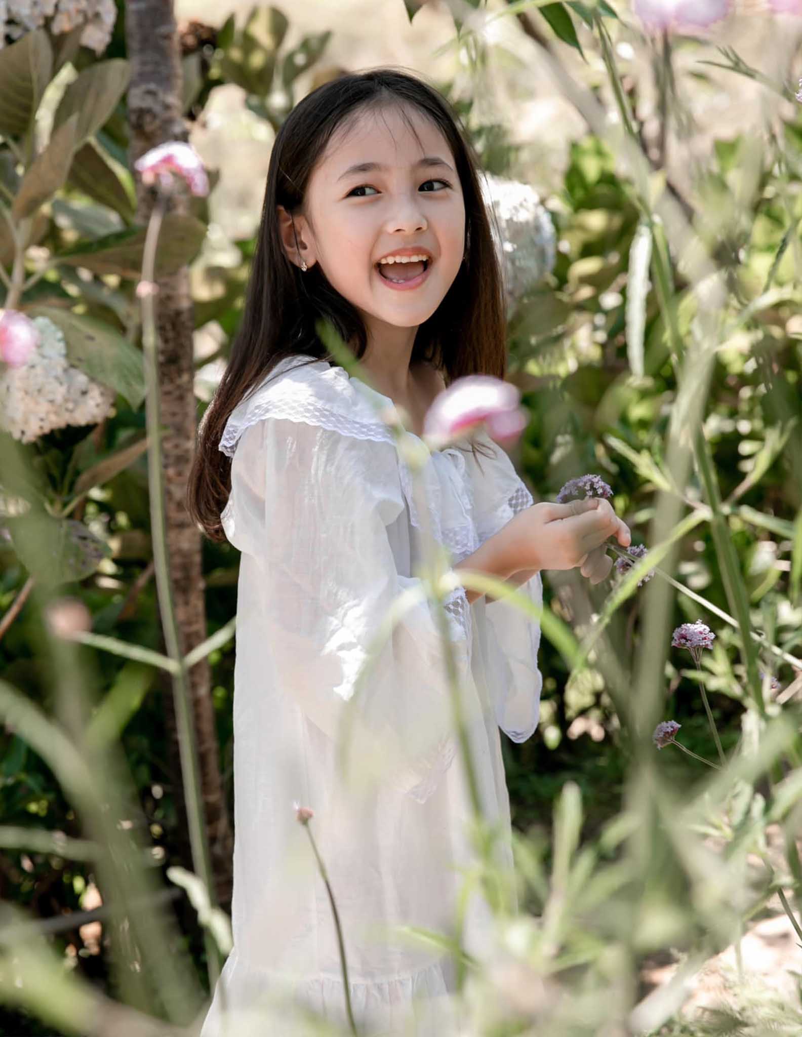 Tuổi lên 5, con gái Hà Kiều Anh đã đẹp đến mức Đỗ Mỹ Linh, Mai ...