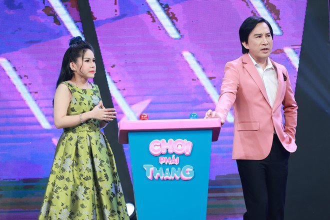 NSƯT Kim Tử Long lại amp;#34;ăn gianamp;#34; trên gameshow bị MC phát hiện nhưng có hành động gây cảm phục - 1