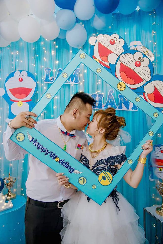 Cô dâu Bạc Liêu tổ chức đám hỏi đặc biệt, phòng tân hôn ngập tràn mèo máy Doraemon