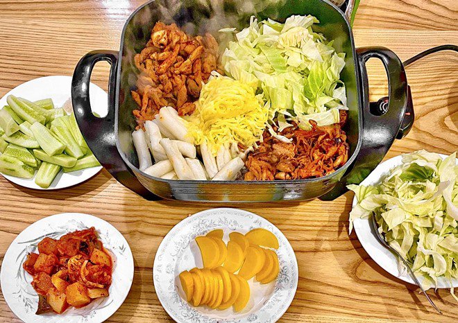 MC Đan Lê khoe bún ngan nhà làm sắp ngon hơn hàng nhưng có một việc cô phải amp;#34;bó tayamp;#34; - 8