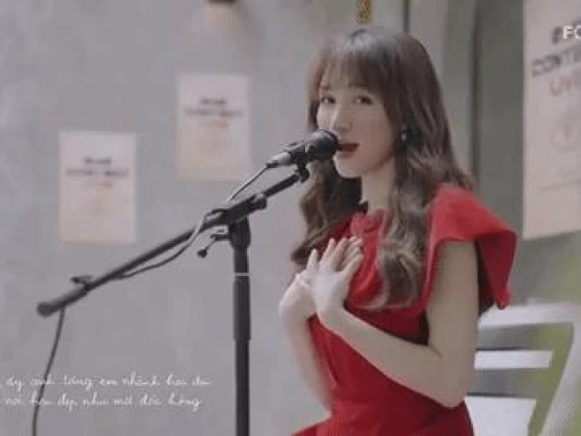 Hòa Minzy cover lại nhạc phim Một Ngày Không Có Em đình đám 13 năm trước