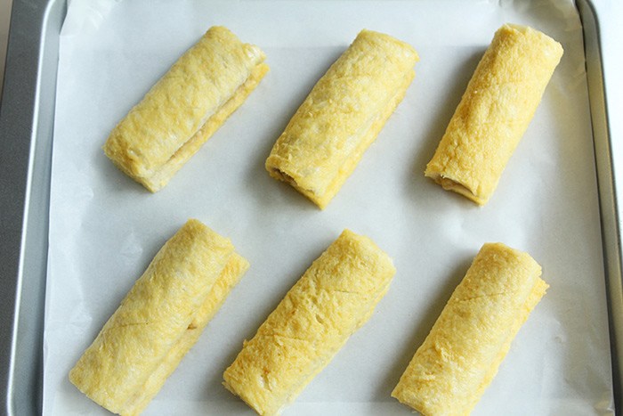 Còn vài lát bánh mì và quả chuối thừa, vợ trổ tài làm món ăn sáng, sang chảnh, bổ dưỡng - 7