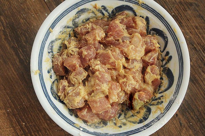 Cuối tuần, làm đĩa thịt nạc chiên sốt chua ngọt khiến cả nhà ăn mãi vẫn thèm - 5
