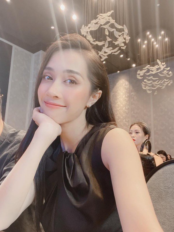 Em gái út xinh đẹp của Nhã Phương chỉ ra 10 bí quyết dưỡng da đầy thuyết phục - 6