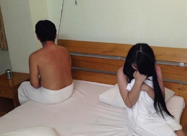 Bắt gian chồng và tiểu tam trên giường vợ bị đe dọa ngược bằng ảnh khỏa thân và cái kết - Tin tức