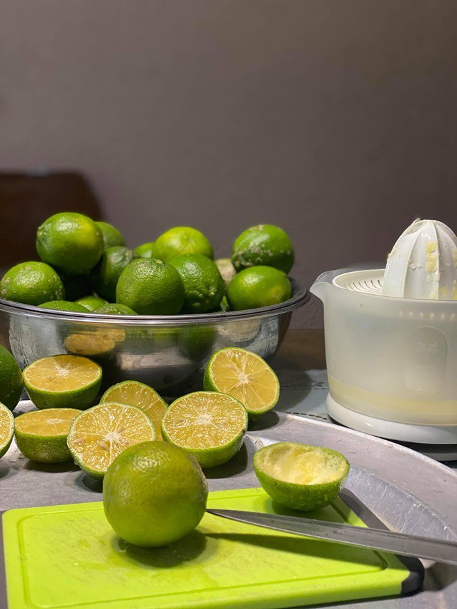 Mẹ đảm mách tuyệt chiêu bảo quản chanh cả năm vẫn tươi ngon, thơm nức - 3