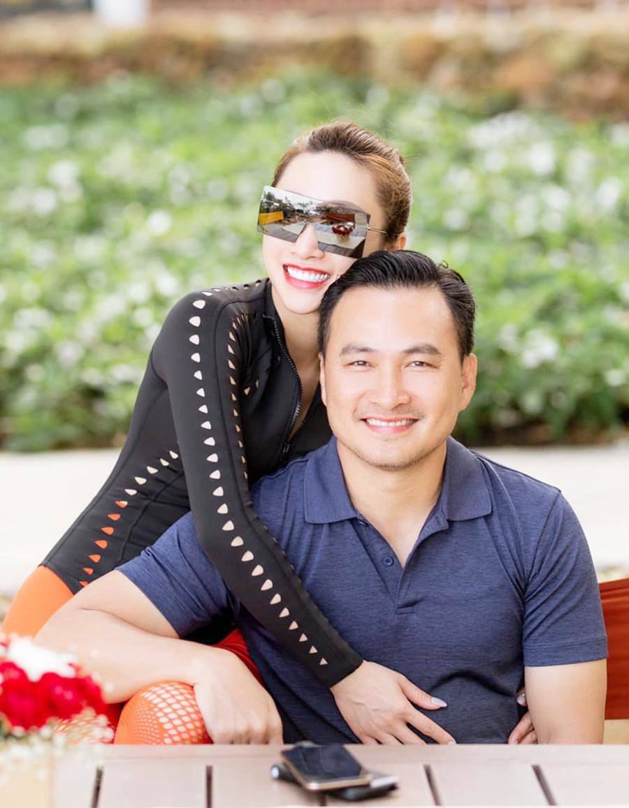 Cưới được bà xã trẻ đẹp, Chi Bảo amp;#34;sốt sắngamp;#34; tặng vợ biệt thự triệu đô, đồng hồ tiền tỷ - 1