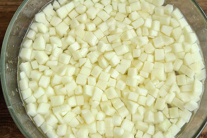Táo mua về ăn không hết, vợ đem nấu lại được món ăn tuyệt ngon không ai ngờ tới - 3