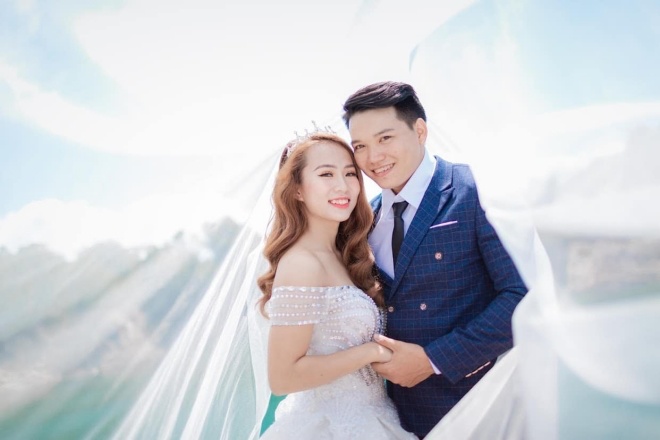 Cô gái Kiên Giang cởi áo ra ai cũng bất ngờ, cưới chồng bị trêu lấy về để đánh nhau