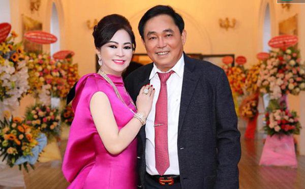 Trước khi lấy ông Dũng lò vôi, bà Phương Hằng sống thử 4 năm, chồng yêu say đắm