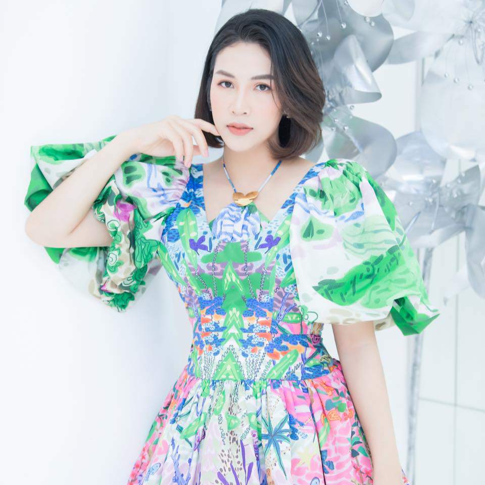 Rời showbiz, DV amp;#34;Đại gia chân đấtamp;#34; bị gọi là amp;#34;máy đẻamp;#34;, bầu tăng cân ít con vẫn vượt chuẩn - 1