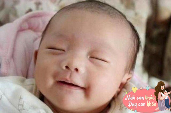 Trẻ sơ sinh cười khi ngủ: 4 kiểu là IQ cao, kiểu thứ 5 là tín hiệu cần giúp đỡ - 5