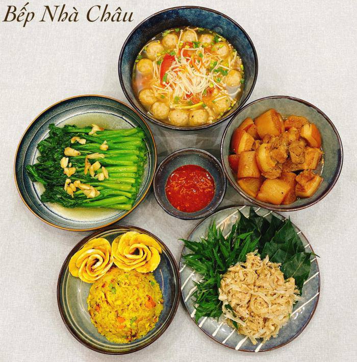 8X khoe hơn 30 mâm cơm đẹp như của đầu bếp, bố chồng suốt ngày khen “nấu gì cũng ngon” - 4