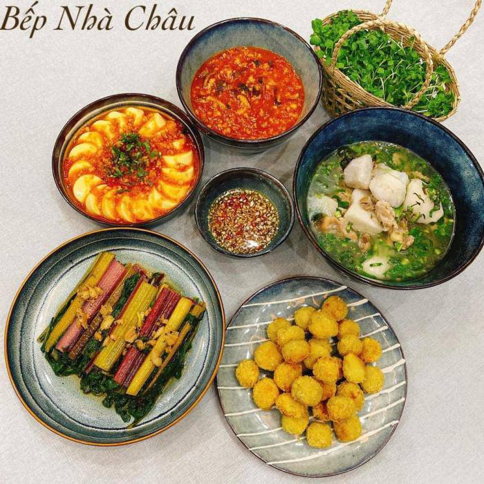 8X khoe hơn 30 mâm cơm đẹp như của đầu bếp, bố chồng suốt ngày khen “nấu gì cũng ngon” - 27