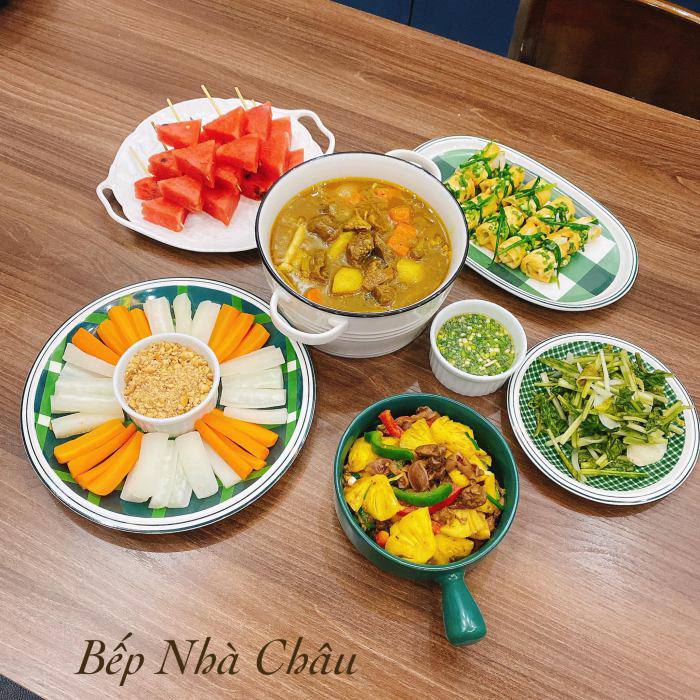 8X khoe hơn 30 mâm cơm đẹp như của đầu bếp, bố chồng suốt ngày khen “nấu gì cũng ngon” - 24