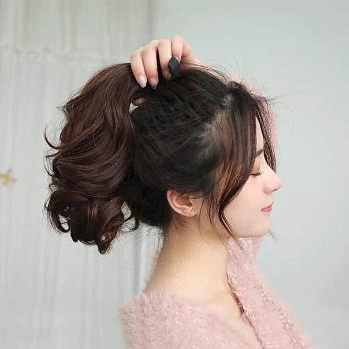 Tóc nhanh bị bết, dầu là do 7 thói quen thường ngày này