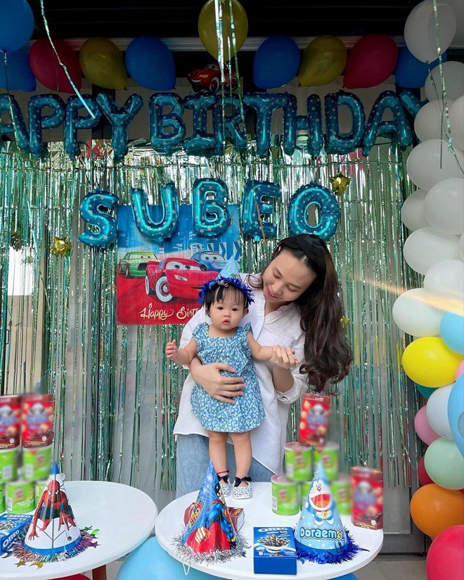 Sao Việt 24h: Đàm Thu Trang nói lời yêu con riêng của chồng, Cường Đôla tung MV hát cho Subeo - 5
