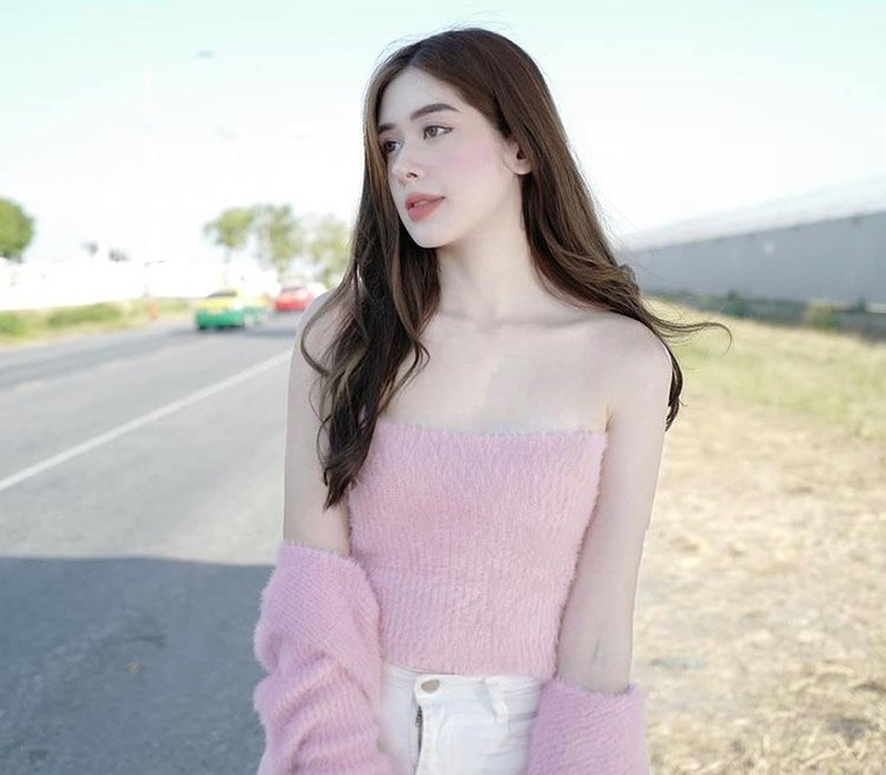 Nữ thần Thái Lan có làn da trắng như bông bưởi đến body còn tuyệt hơn